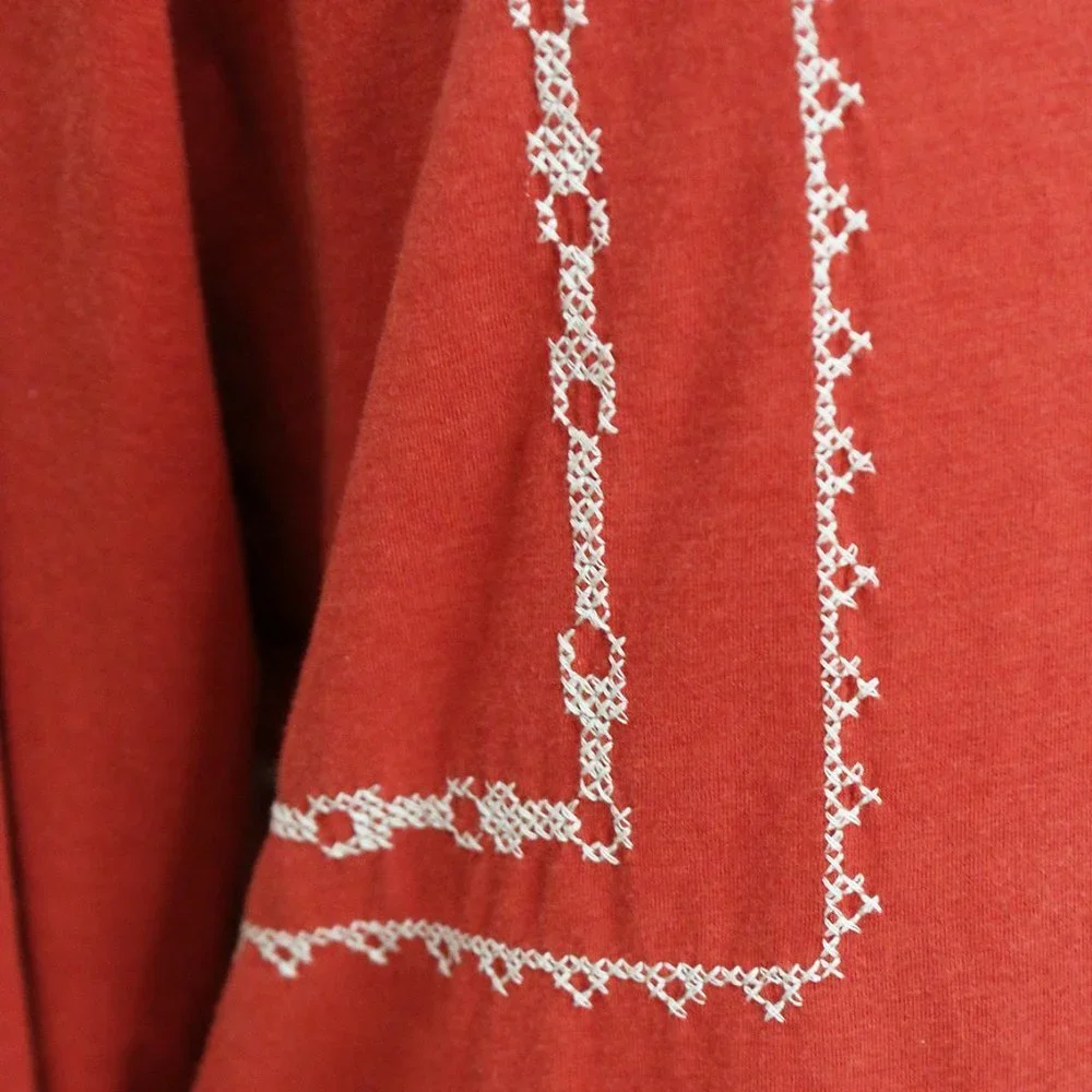 Garnet Hill Organic Cotton Tencel Blend Cross Stitch Embroidered Peasant Top M - Picture 7 of 14